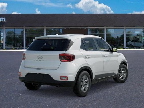 2025 Hyundai VENUE SE