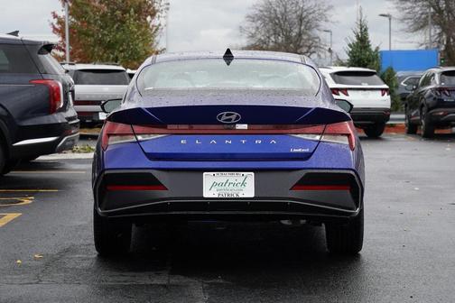 2025 Hyundai ELANTRA Limited