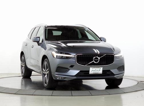 2021 Volvo XC60 T6 Momentum