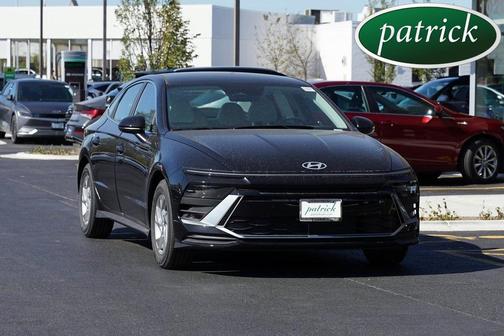 2025 Hyundai SONATA SE