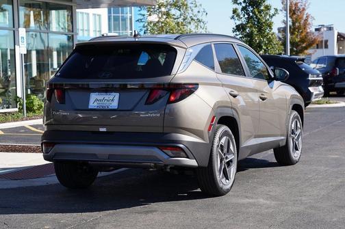 2026 Hyundai TUCSON Hybrid SEL