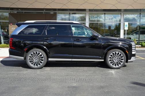 Abyss Black Pearl 2026 Hyundai Palisade Hybrid Calligraphy