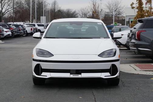 2025 Hyundai IONIQ 6 SEL