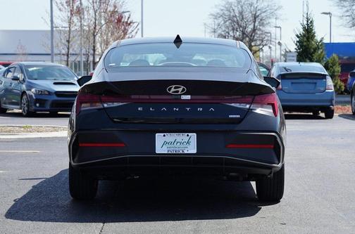 2025 Hyundai ELANTRA HEV Blue