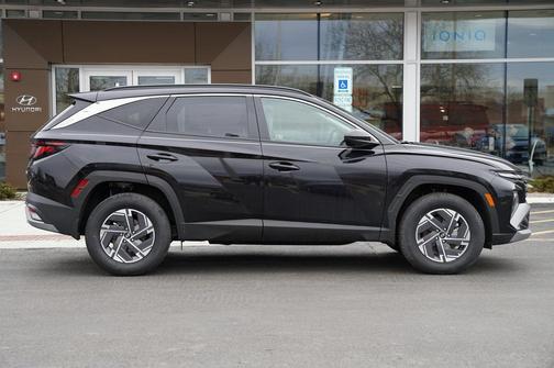 2025 Hyundai TUCSON Hybrid Blue