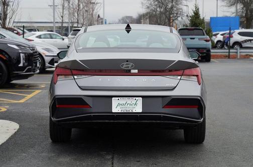 2025 Hyundai ELANTRA HEV Limited