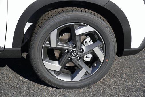 Lunar White 2026 Hyundai VENUE SEL