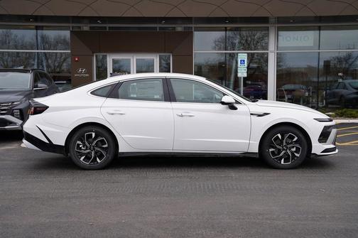 2025 Hyundai SONATA SEL