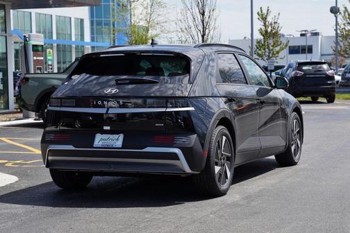 2025 Hyundai IONIQ 5 SEL