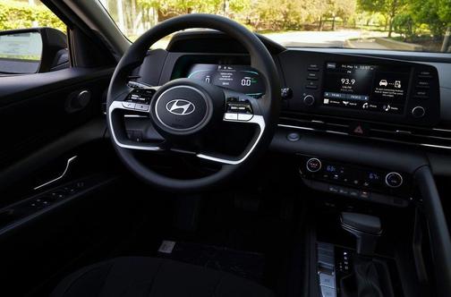 2025 Hyundai ELANTRA HEV Blue