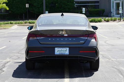 2025 Hyundai ELANTRA HEV Blue