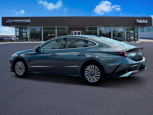 2025 Hyundai SONATA Hybrid Limited
