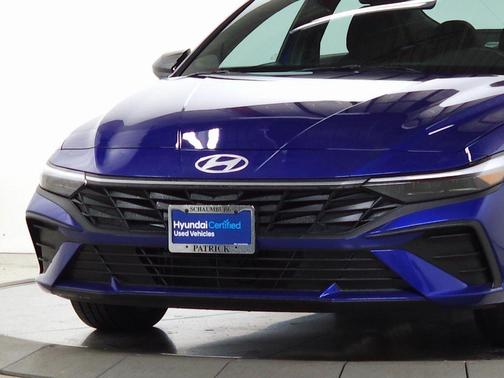 2025 Hyundai ELANTRA HEV SEL