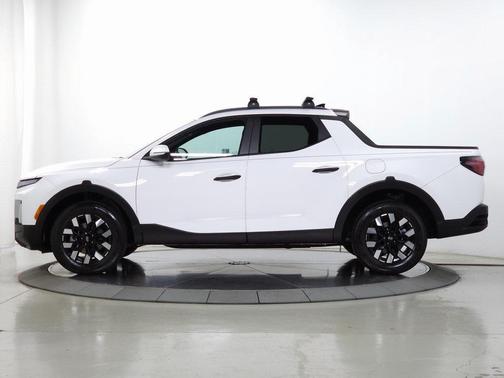 2025 Hyundai SANTA CRUZ SEL Activity
