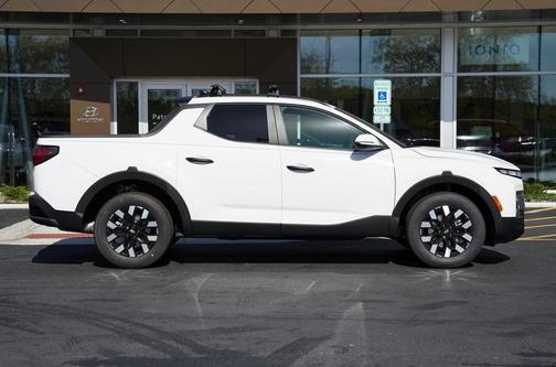 2025 Hyundai SANTA CRUZ SEL Activity