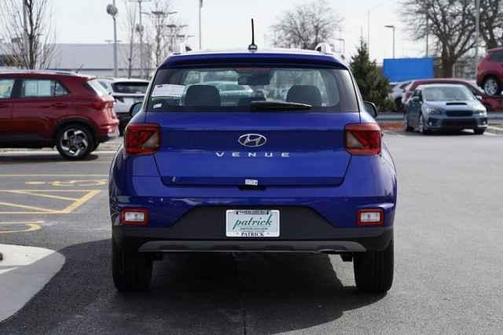 2025 Hyundai VENUE SEL