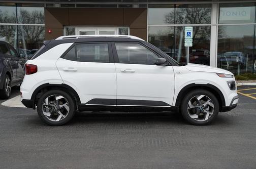2025 Hyundai VENUE Limited