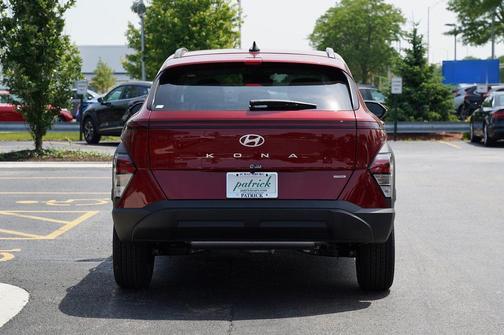 2025 Hyundai KONA SEL