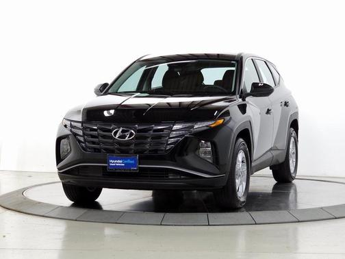 2023 Hyundai TUCSON SE
