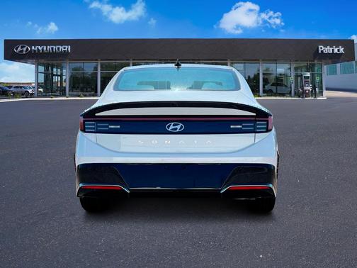 2025 Hyundai SONATA SEL