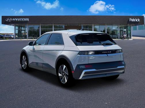 2025 Hyundai IONIQ 5 SE