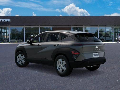 2025 Hyundai KONA SE