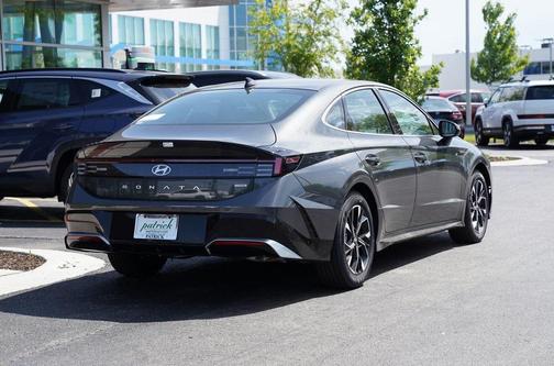 2025 Hyundai SONATA SEL