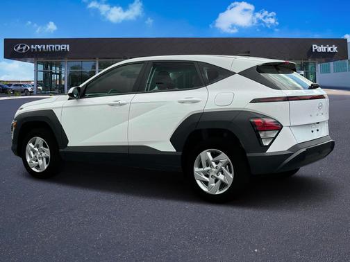 2025 Hyundai KONA SE