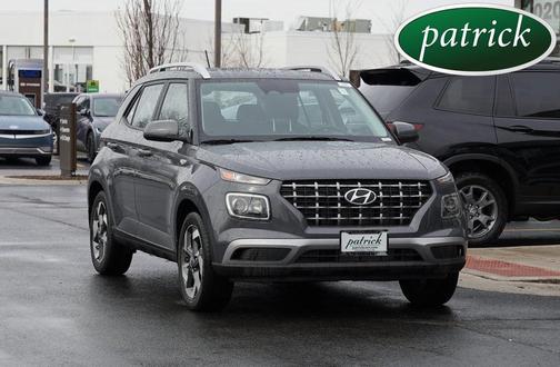 2025 Hyundai VENUE SEL