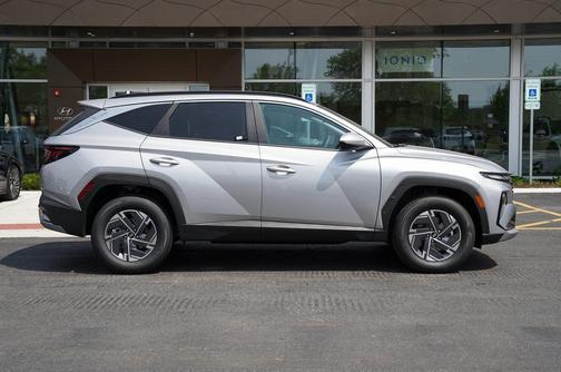 2025 Hyundai TUCSON Hybrid Blue