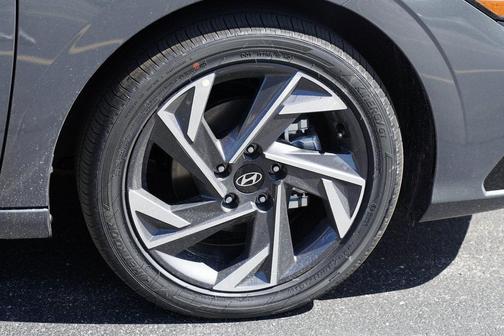 2025 Hyundai ELANTRA HEV Limited