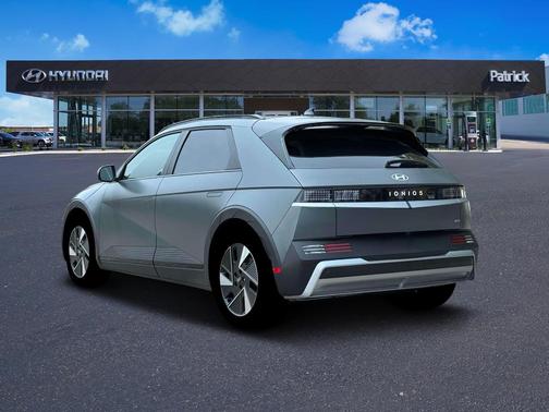 2025 Hyundai IONIQ 5 SEL