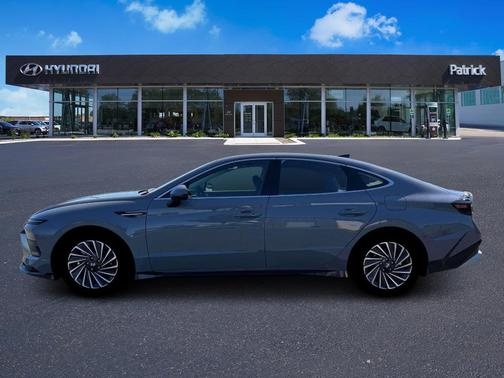 2026 Hyundai SONATA Hybrid SEL