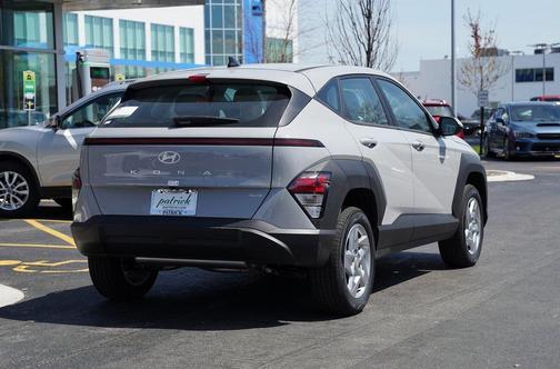 2025 Hyundai KONA SE