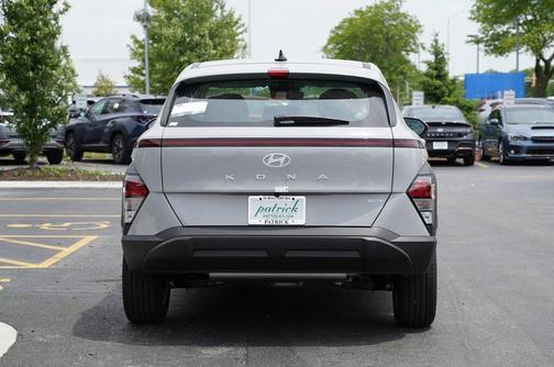 2025 Hyundai KONA SE