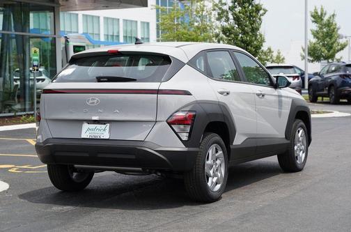 2025 Hyundai KONA SE