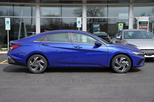 2025 Hyundai ELANTRA HEV Limited