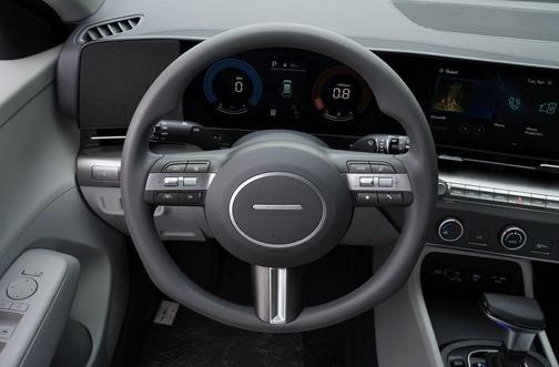 2025 Hyundai KONA SE