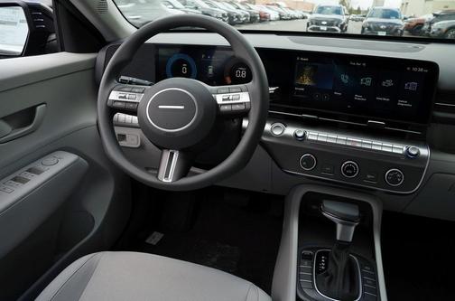 2025 Hyundai KONA SE