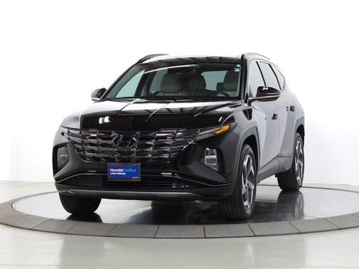 Black Pearl 2024 Hyundai TUCSON Limited