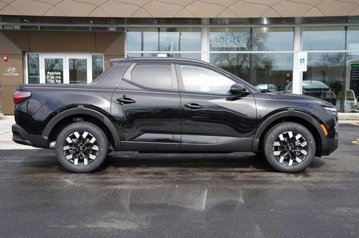 2025 Hyundai SANTA CRUZ SEL Activity