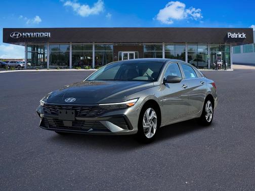 2025 Hyundai ELANTRA SEL Convenience