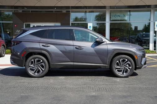 2025 Hyundai TUCSON Hybrid Limited