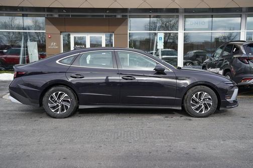 2026 Hyundai SONATA Hybrid Blue