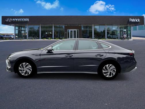 2026 Hyundai SONATA Hybrid Blue