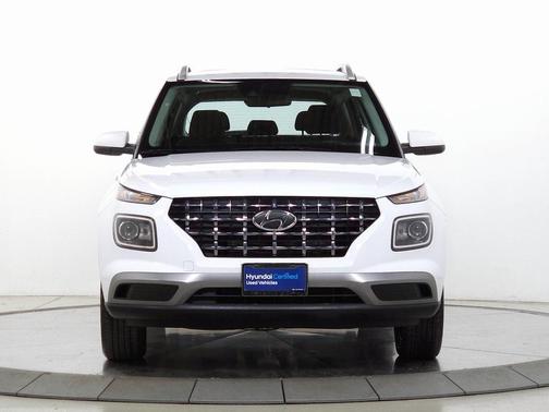 2022 Hyundai VENUE SEL