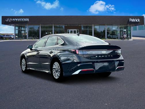 2025 Hyundai SONATA Hybrid Limited