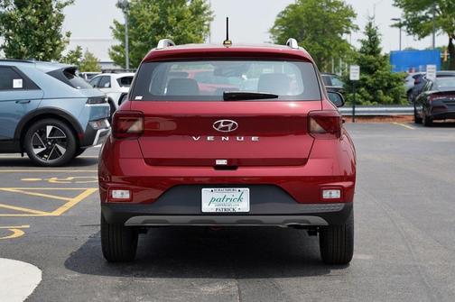 2025 Hyundai VENUE Limited