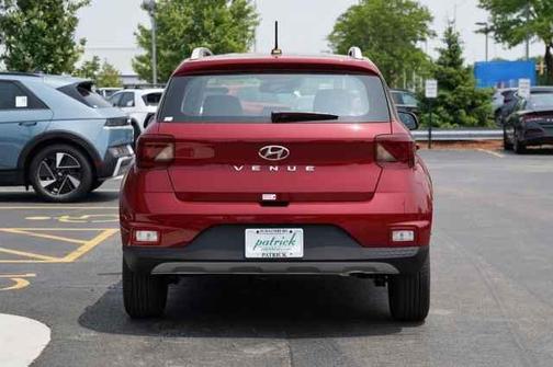 2025 Hyundai VENUE Limited