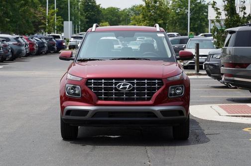 2025 Hyundai VENUE Limited